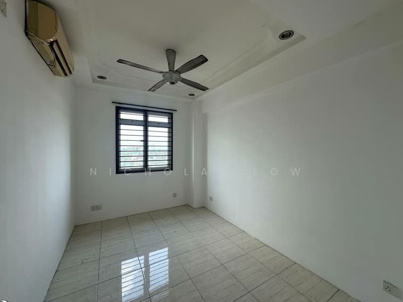 Condominium for Rent at Grand Medini - Nicholas Low - Interior - PropertyGuru.com.my