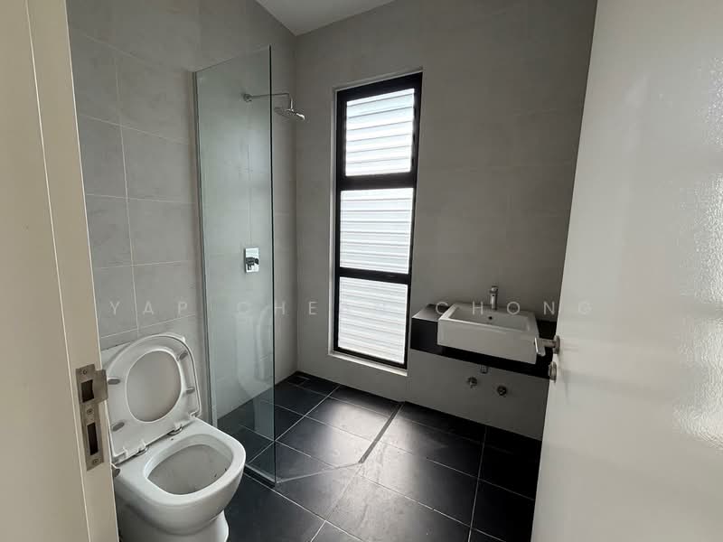 Bungalow for Sale in Setia Alam (Selangor) - Yap Chean Chong - Bathroom - PropertyGuru.com.my