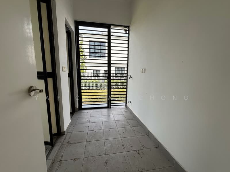 Bungalow for Sale in Setia Alam (Selangor) - Yap Chean Chong - Entrance - PropertyGuru.com.my