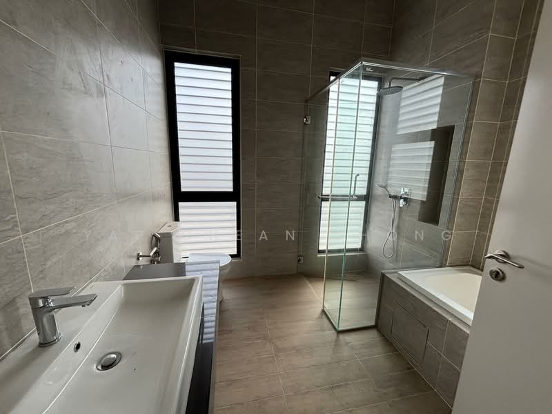 Bungalow for Sale in Setia Alam (Selangor) - Yap Chean Chong - PropertyGuru.com.my