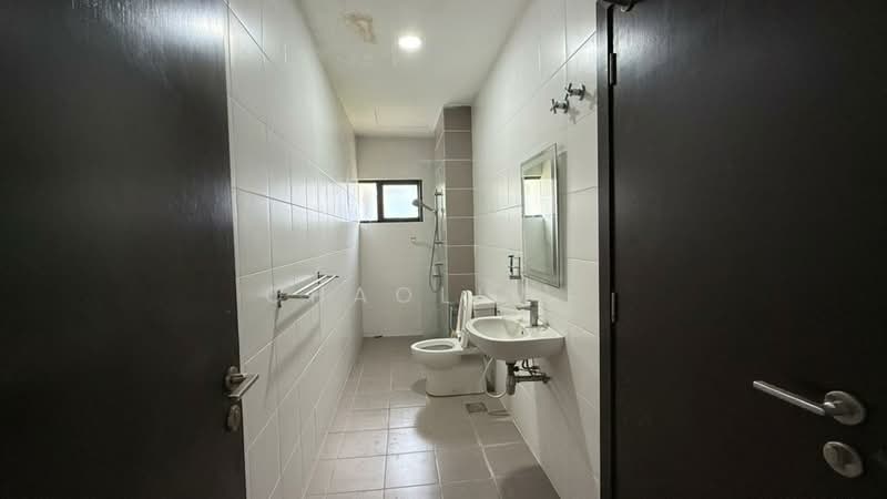3-storey Terraced House for Sale in Jade Hills (Kajang) - ChaoLim . - Bathroom - PropertyGuru.com.my