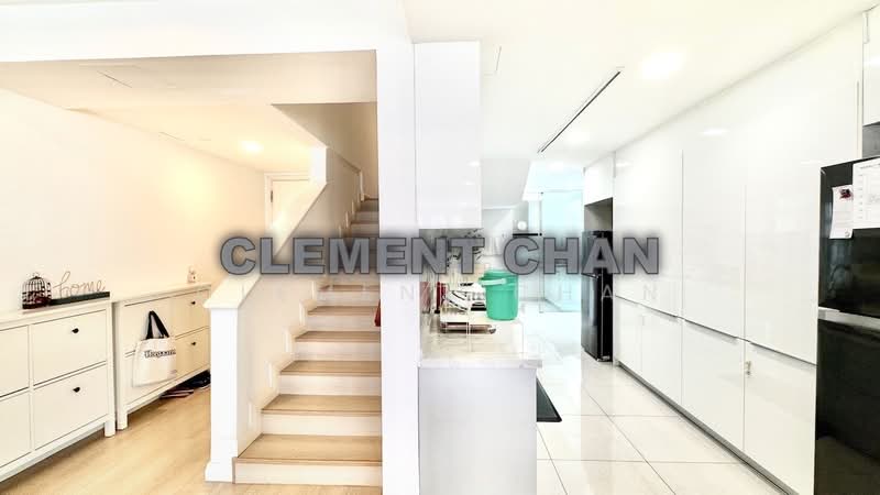 Kondominium untuk Dijual di Riana Green Condominium - Clement Chan - Kitchen - PropertyGuru.com.my