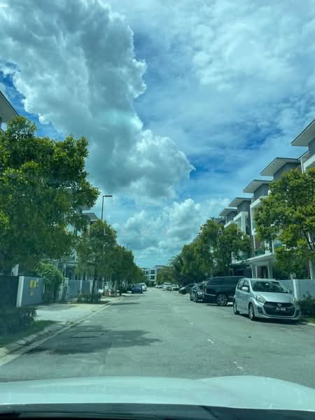 2.5-storey Terraced House for Sale in Puchong (Selangor) - Wilson Yap - Exterior - PropertyGuru.com.my