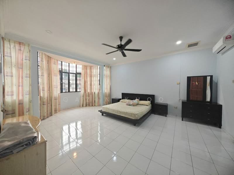 2-storey Terraced House for Sale in Taman Badri Shah (Lahat) - Qazin Khoo - Bedroom - PropertyGuru.com.my