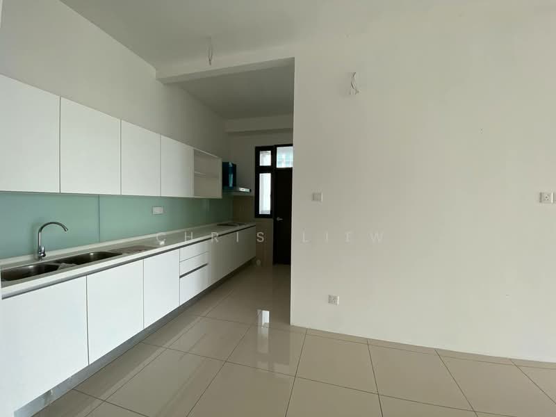 Service Residence for Sale at 8Scape Residence @ Sutera - Chris Liew - Kitchen - PropertyGuru.com.my