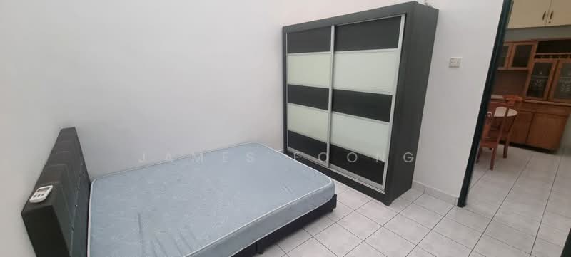 1-storey Terraced House for Rent in Tampoi (Johor) - James Foong - Bedroom - PropertyGuru.com.my