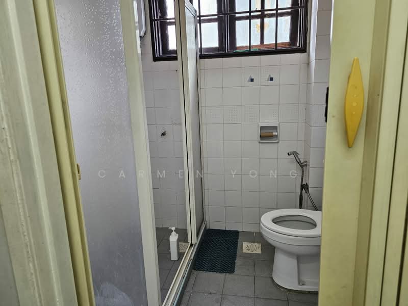 2-storey Terraced House for Rent in SS 23, Taman Sea (Petaling Jaya) - Carmen Yong - Bathroom - PropertyGuru.com.my