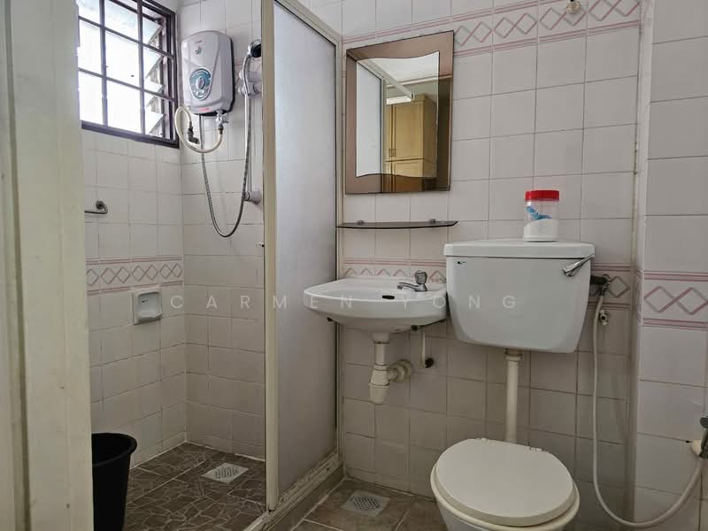 2-storey Terraced House for Rent in SS 23, Taman Sea (Petaling Jaya) - Carmen Yong - Bathroom - PropertyGuru.com.my
