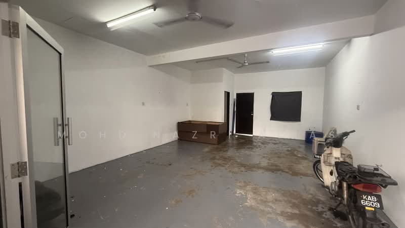 Retail Space for Rent in Taman Subang Perdana (Seksyen U5) (Sungai Buloh) - Mohd Nazri Alias - Interior - PropertyGuru.com.my