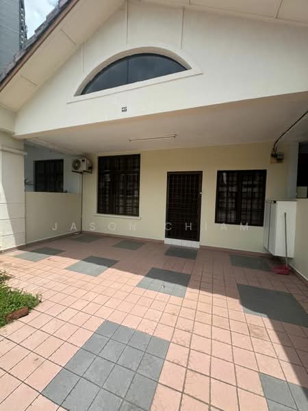 1-storey Terraced House for Sale in Taman Molek (Johor Bahru) - Jason Chiam - PropertyGuru.com.my
