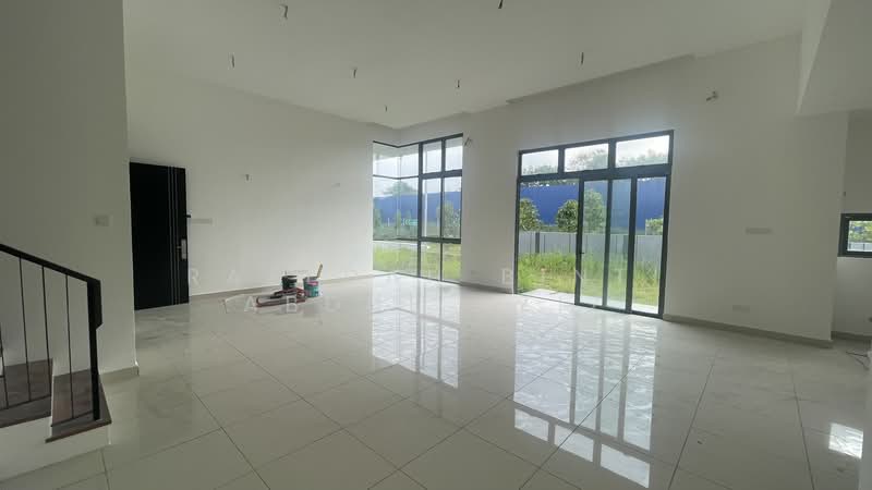 Semi-Detached House for Sale in Shah Alam (Selangor) - Rafedah Binti Abdul Aziz - Living Room - PropertyGuru.com.my