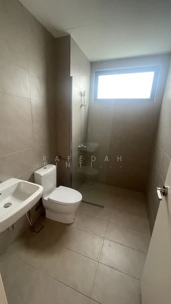 Semi-Detached House for Sale in Shah Alam (Selangor) - Rafedah Binti Abdul Aziz - Bathroom - PropertyGuru.com.my