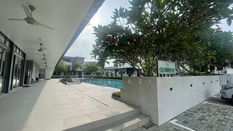 Semi-Detached House for Sale in Shah Alam (Selangor) - Rafedah Binti Abdul Aziz - Exterior - PropertyGuru.com.my