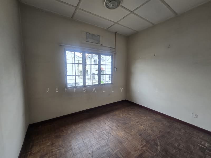 Rumah Berkembar untuk Dijual di Subang Jaya (Selangor) - JeffSally Lee - Bedroom - PropertyGuru.com.my