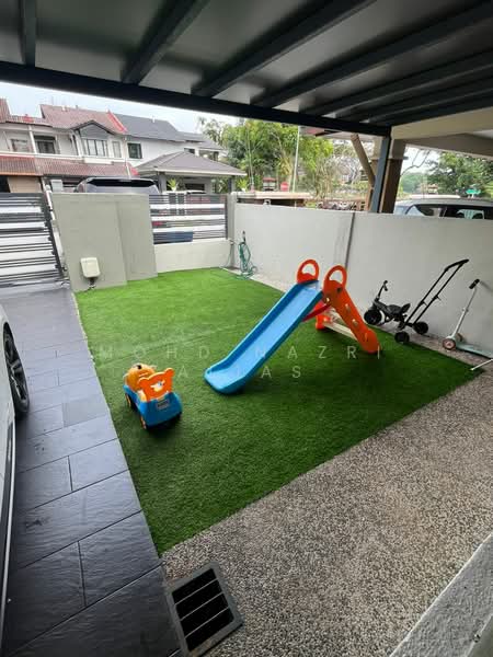 Rumah Teres untuk Dijual di Bukit Jelutong (Shah Alam) - Mohd Nazri Alias - Exterior - PropertyGuru.com.my