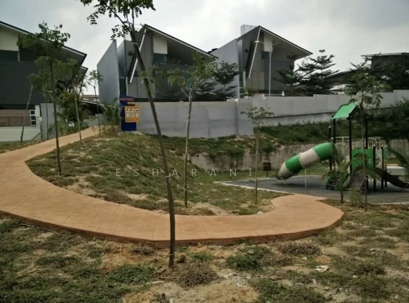 2-storey Terraced House for Sale in Kajang (Selangor) - Esharani . - Exterior - PropertyGuru.com.my