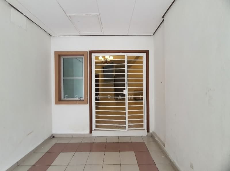 2-storey Terraced House for Sale in Kajang (Selangor) - Esharani . - Entrance - PropertyGuru.com.my