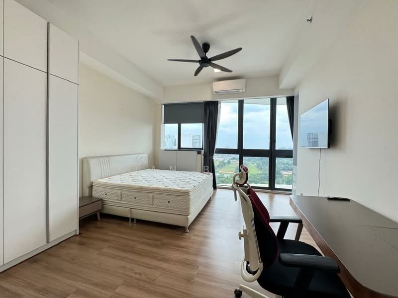 Service Residence for Sale at Senada Residence @ KLGCC Resort - Kian Boon - PropertyGuru.com.my