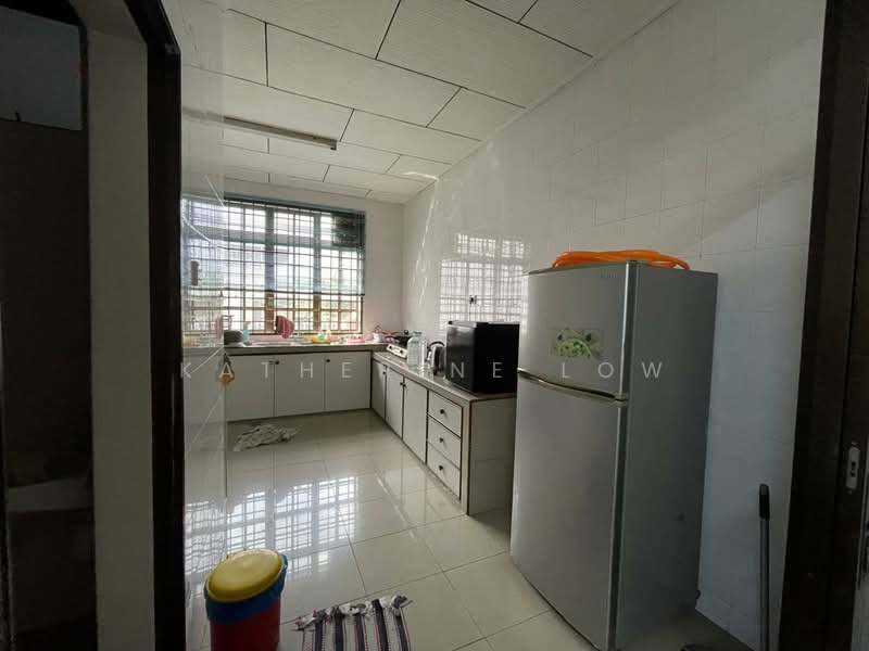 2-storey Terraced House for Sale in Skudai (Johor) - Katherine Low - Kitchen - PropertyGuru.com.my