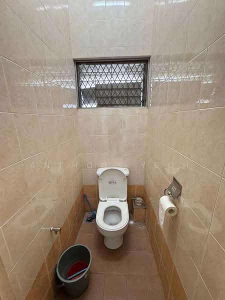 Shop / Office for Rent in George Town (Penang) - Anthony Yeoh - Bathroom - PropertyGuru.com.my