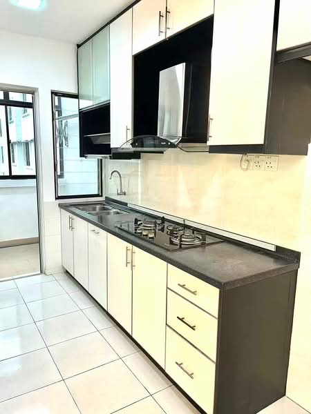 Service Residence for Sale at Serviced Residence @ Pelangi Damansara Sentral - Yen . - Kitchen - PropertyGuru.com.my