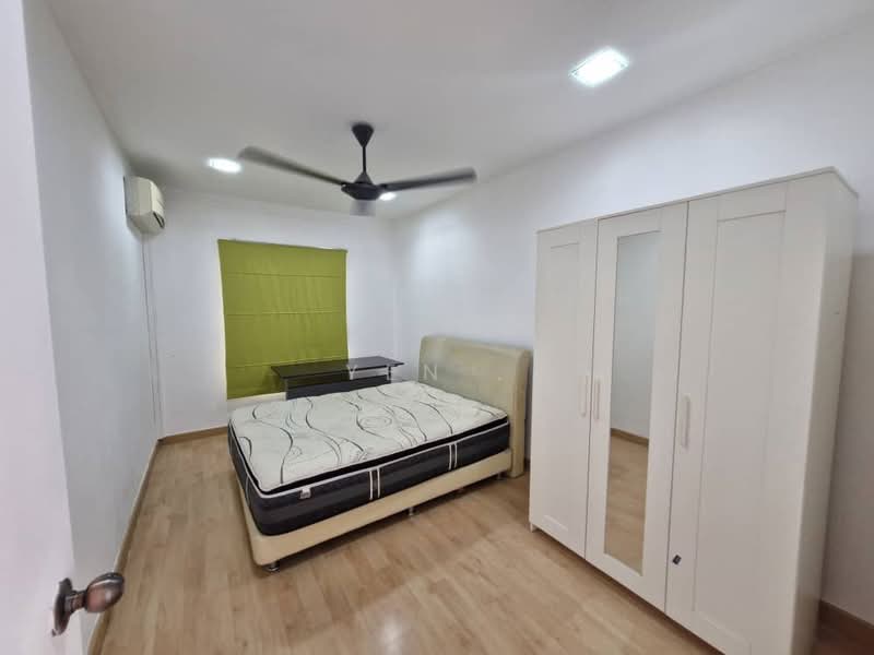 Service Residence for Sale at Serviced Residence @ Pelangi Damansara Sentral - Yen . - Bedroom - PropertyGuru.com.my