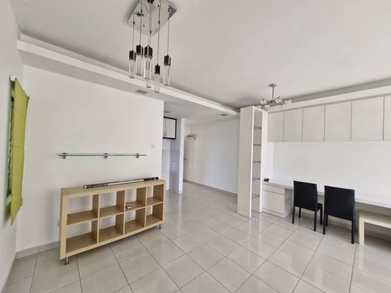 Service Residence for Sale at Serviced Residence @ Pelangi Damansara Sentral - Yen . - Living Room - PropertyGuru.com.my