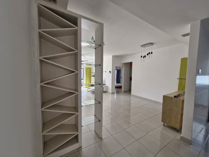 Service Residence for Sale at Serviced Residence @ Pelangi Damansara Sentral - Yen . - Interior - PropertyGuru.com.my