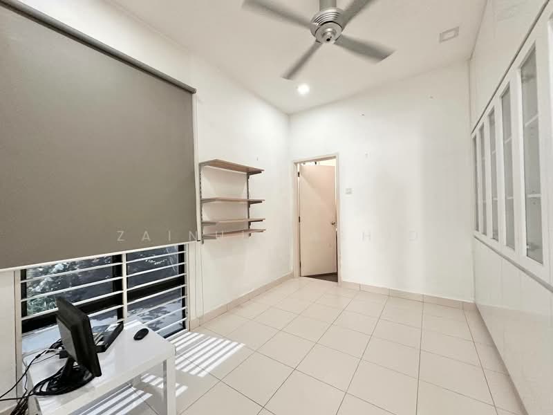 2-storey Terraced House for Sale in Bandar Bukit Raja (Klang) - Zainul Rashid - PropertyGuru.com.my