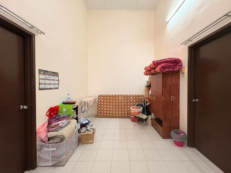 2-storey Terraced House for Sale in Bandar Bukit Puchong 2 (Puchong) - Zainul Rashid - Interior - PropertyGuru.com.my