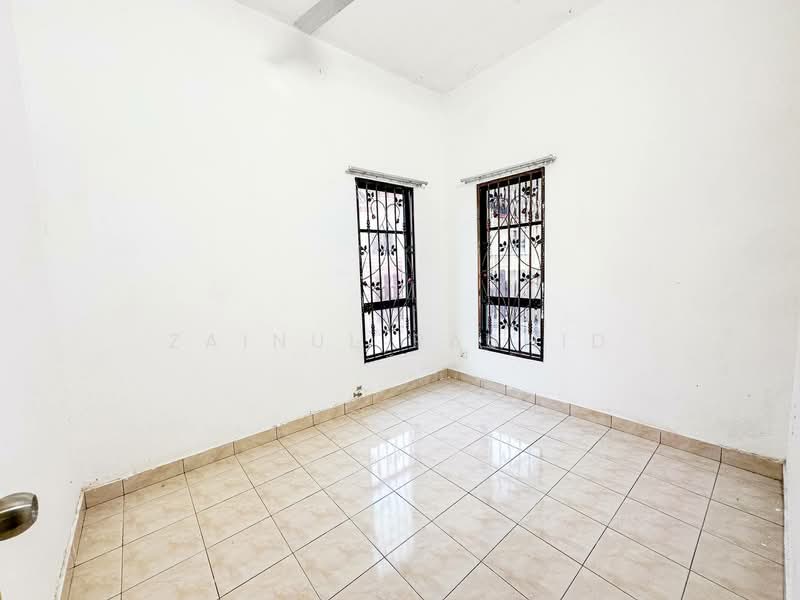 Rumah Teres 2.5 Tingkat untuk Dijual di Presint 16 (Putrajaya) - Zainul Rashid - PropertyGuru.com.my