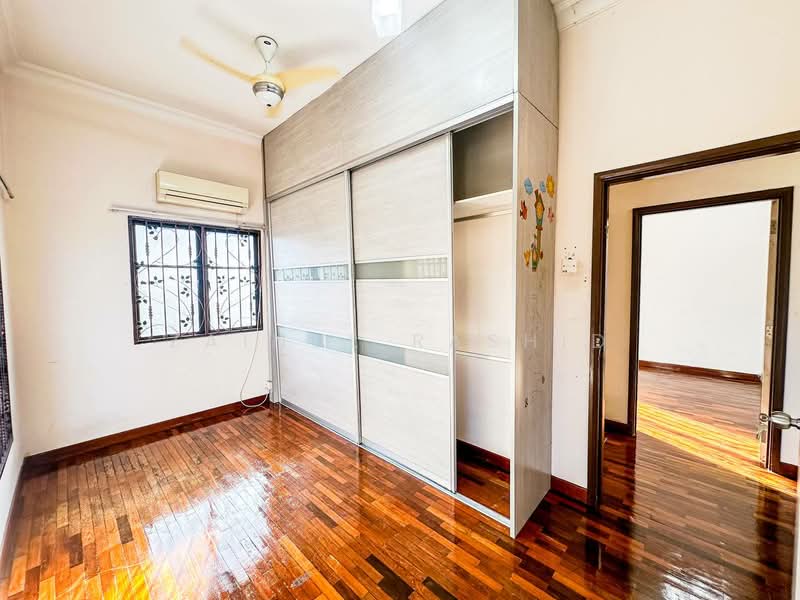 Rumah Teres 2.5 Tingkat untuk Dijual di Presint 16 (Putrajaya) - Zainul Rashid - PropertyGuru.com.my