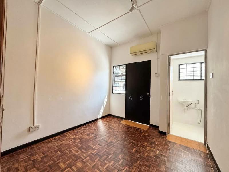 2-storey Terraced House for Sale in Taman Serdang Raya (Seri Kembangan) - Zainul Rashid - PropertyGuru.com.my