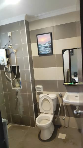 2-storey Terraced House for Sale in Bandar Tiram (Ulu Tiram) - Alan Ler - Bathroom - PropertyGuru.com.my