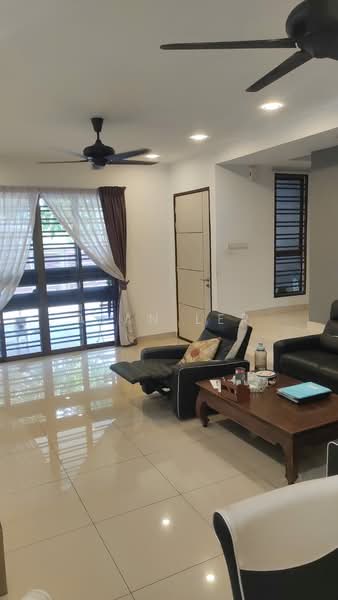 2-storey Terraced House for Sale in Bandar Tiram (Ulu Tiram) - Alan Ler - Living Room - PropertyGuru.com.my