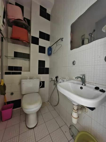 Service Residence for Sale at The Sky Executive Suites - Zoe Voon - Bathroom - PropertyGuru.com.my