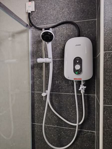 Terraced House for Rent in Kampung Sentosa Barat (Pasir Gudang) - Yee Shiuen - Bathroom - PropertyGuru.com.my