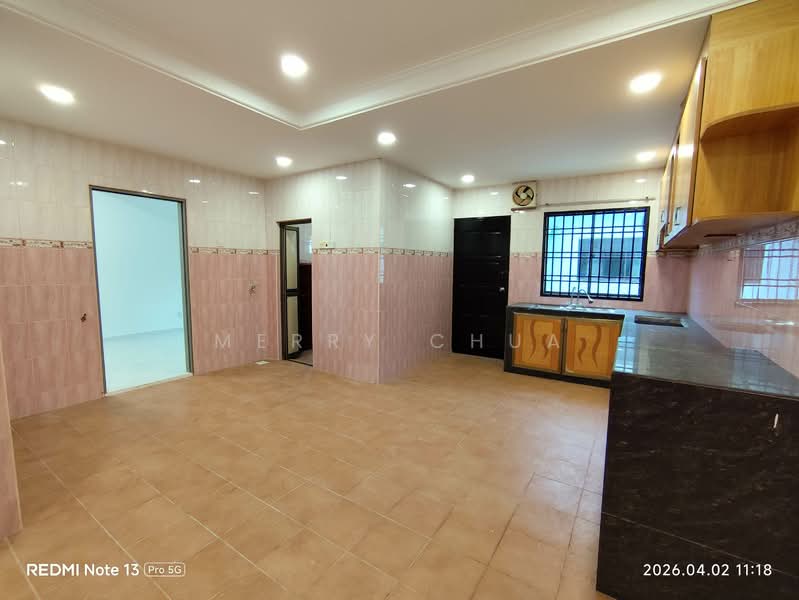 2-storey Terraced House for Sale in Bandar Indahpura (Kulai) - Merry Chua - Kitchen - PropertyGuru.com.my