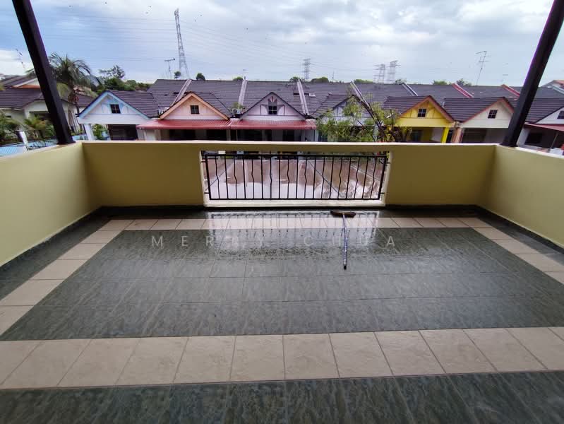 Rumah Teres 2 Tingkat untuk Dijual di Taman Pulai Utama (Skudai) - Merry Chua - Balcony - PropertyGuru.com.my