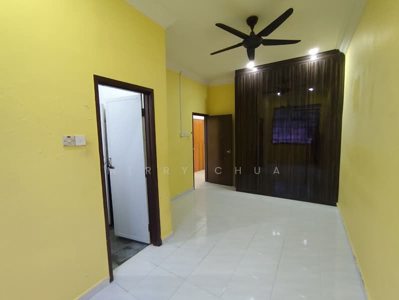 Rumah Teres 2 Tingkat untuk Dijual di Taman Pulai Utama (Skudai) - Merry Chua - Bedroom - PropertyGuru.com.my