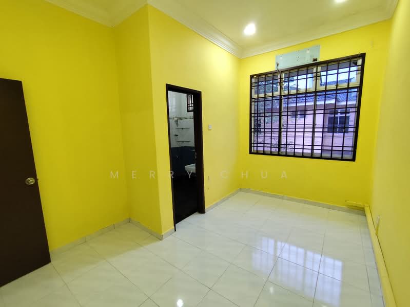 Rumah Teres 2 Tingkat untuk Dijual di Taman Pulai Utama (Skudai) - Merry Chua - Bathroom - PropertyGuru.com.my