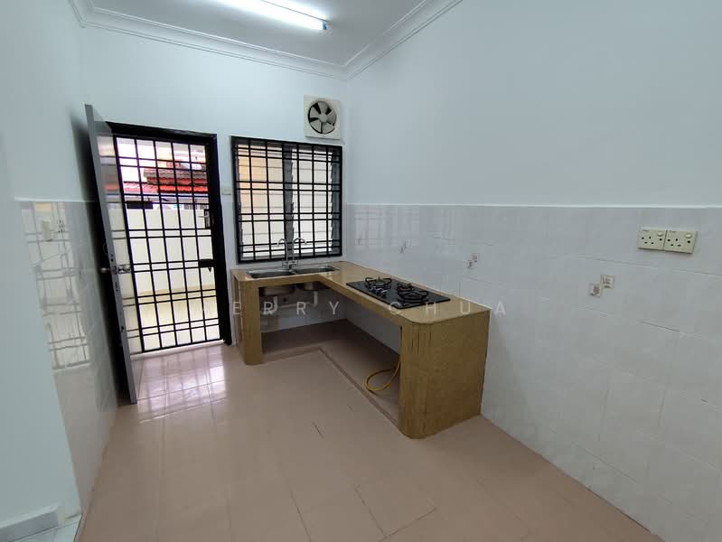 Rumah Teres 2 Tingkat untuk Dijual di Taman Nusa Damai (Pasir Gudang) - Merry Chua - Kitchen - PropertyGuru.com.my