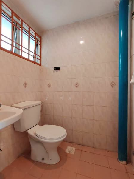 Apartment for Sale at Bayu Puteri 2 - Zira . - Bathroom - PropertyGuru.com.my