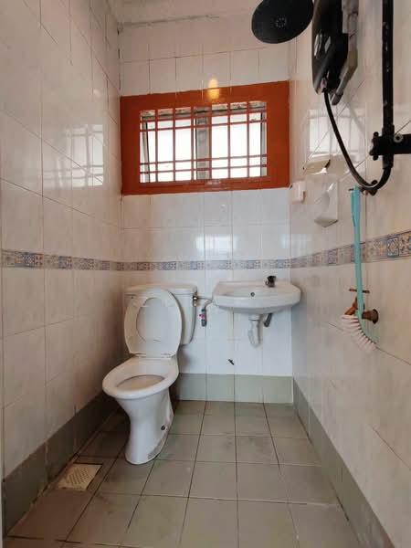 Apartment for Sale at Bayu Puteri 2 - Zira . - Bathroom - PropertyGuru.com.my