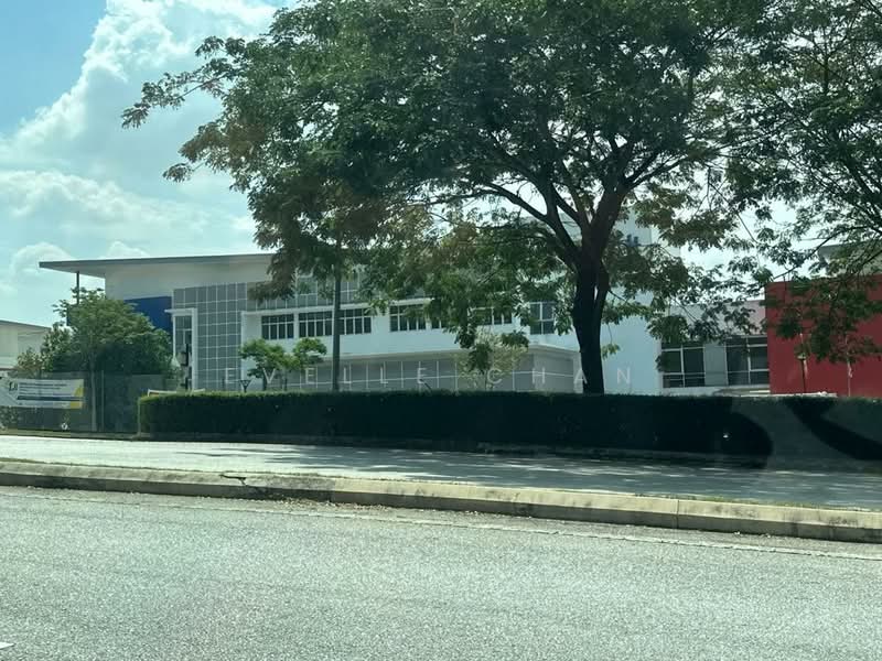 2-storey Terraced House for Sale in Sungai Buloh (Selangor) - Evelle Chan - Exterior - PropertyGuru.com.my