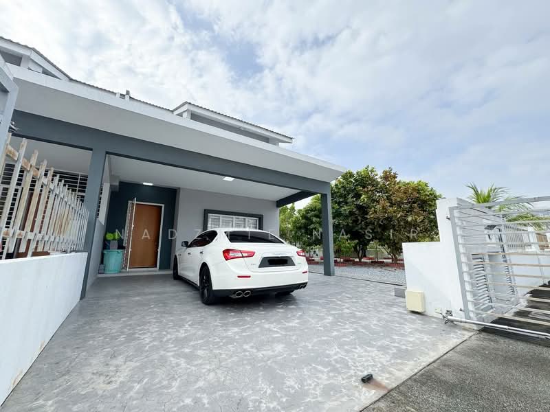 2-storey Terraced House for Sale in Cyberjaya (Selangor) - Nadzmie Nasir - Exterior - PropertyGuru.com.my