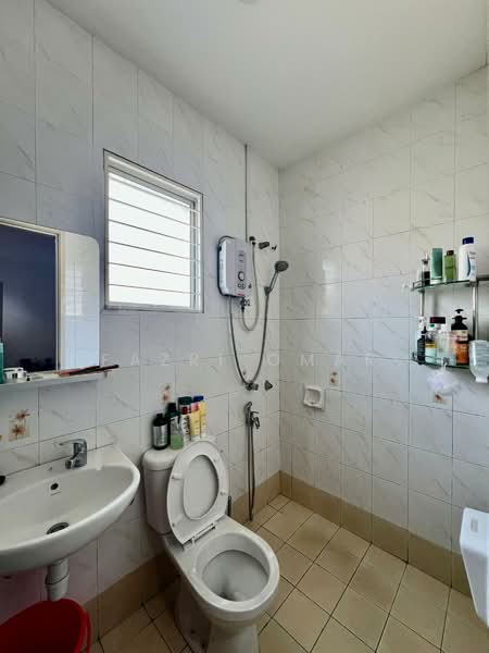 Rumah Teres 2 Tingkat untuk Dijual di Setia Impian (Setia Alam) - Fazri Omar - Bathroom - PropertyGuru.com.my