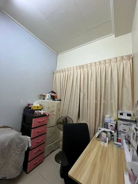 Rumah Teres 2 Tingkat untuk Dijual di Bukit Raja (Selangor) - Zamani Ishak - Study - PropertyGuru.com.my