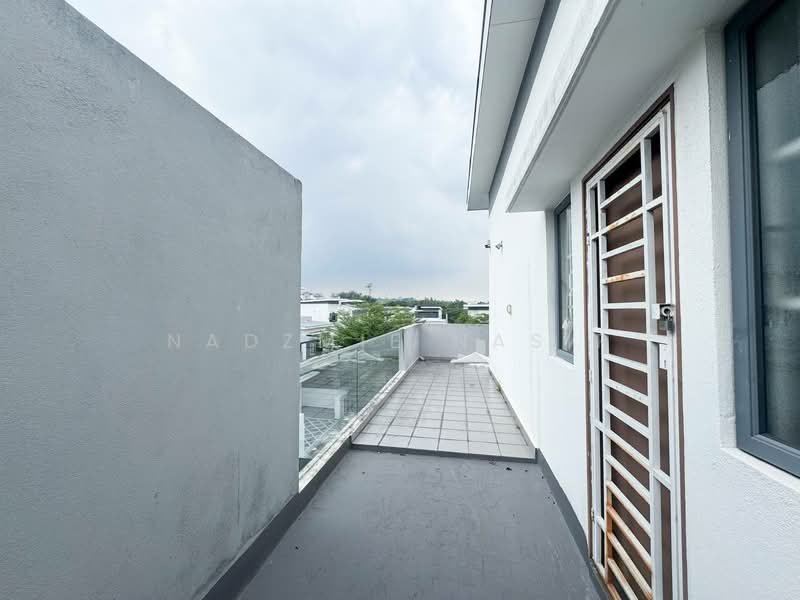 Semi-Detached House for Sale in Kajang (Selangor) - Nadzmie Nasir - Balcony - PropertyGuru.com.my