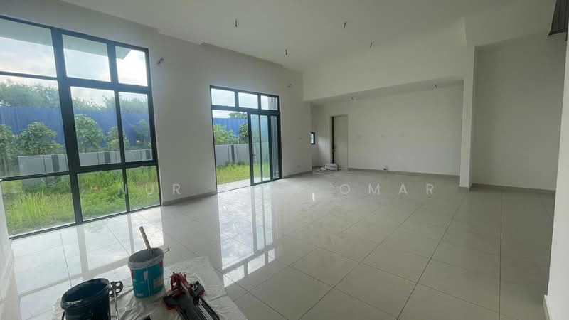 Semi-Detached House for Sale in Shah Alam (Selangor) - Nur Alia Omar - Living Room - PropertyGuru.com.my